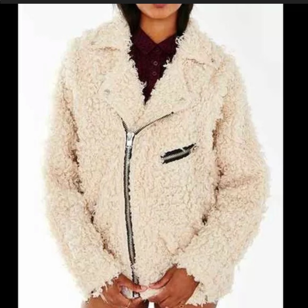 SOLD LOWERED Unif X UO furry Moto jacket ivory - Picture 3 of 5